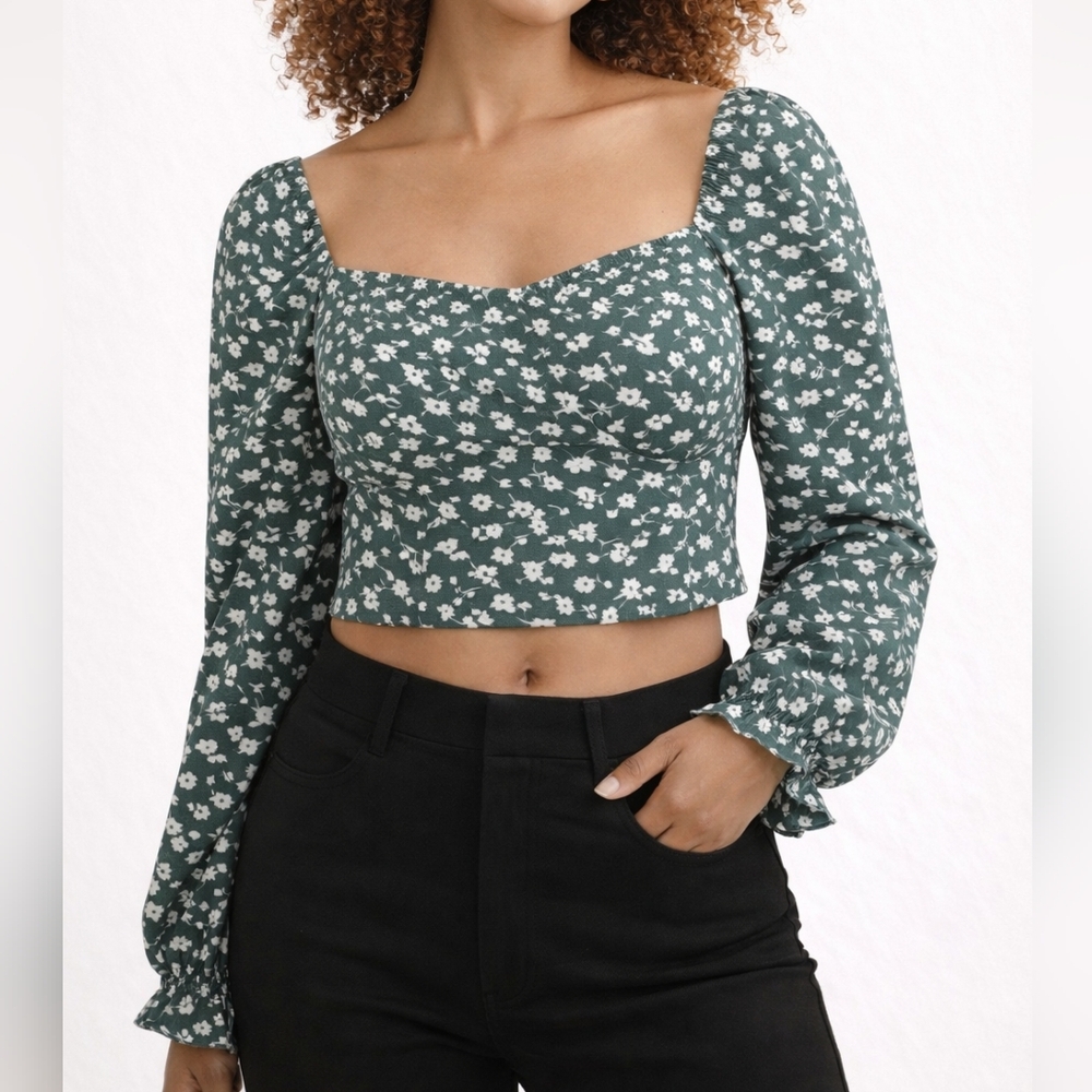 Square-Neck Green Floral Long Sleeve Crop Top